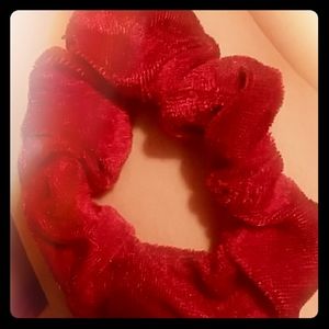I'm selling a scrunchie